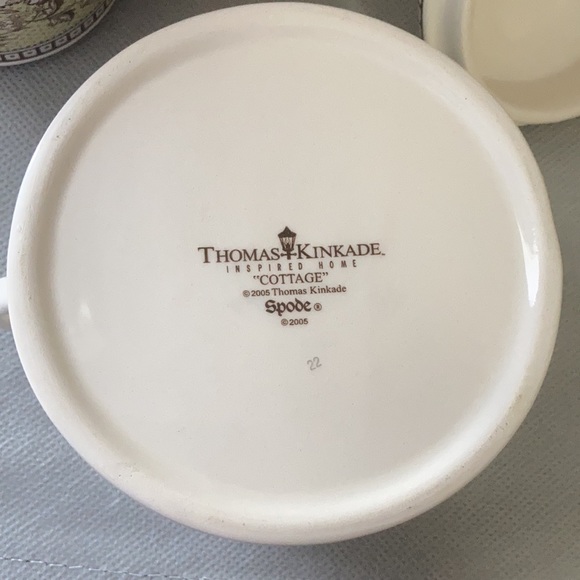 🌟 Thomas Kinkade 2005 Creamer & Sugar Set - Picture 10 of 14